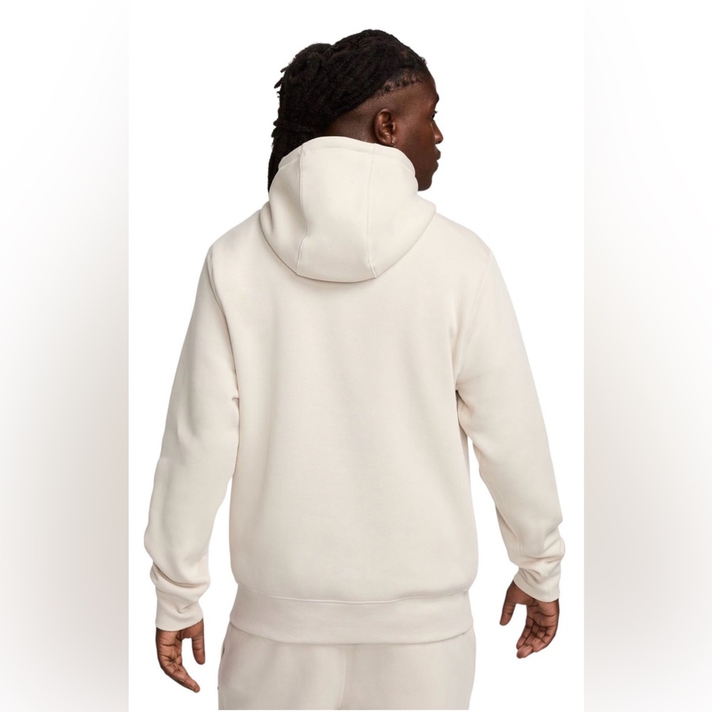 Nike Men’s CLUB FLEECE PULLOVER HOODIE Lt Orewood Brn/Lt Orewood Brn Medium - Picture 2 of 10